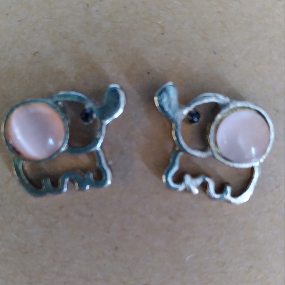 ELEPHANT EARRINGS - Picture 1 of 1